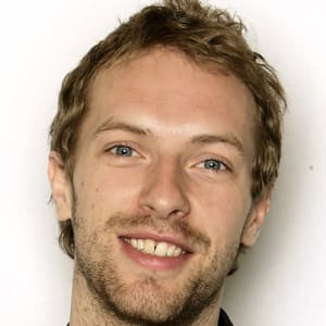 Крис Мартин биография. Фронтмен, вокалист и клавишник группы Coldplay