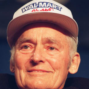 Сэм Уолтон биография. Бизнесмен, основатель розничной сети «Walmart»