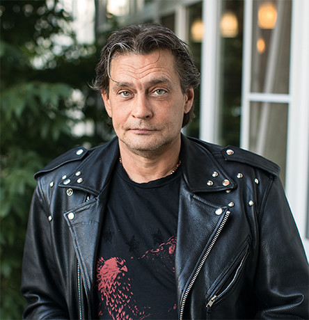 Александр Юрьевич Домогаров